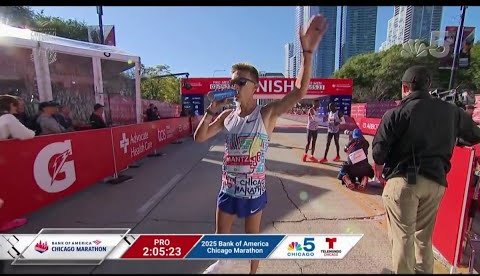 Marathon World Record 2025: Conner Mantz's Historic Chicago Victory